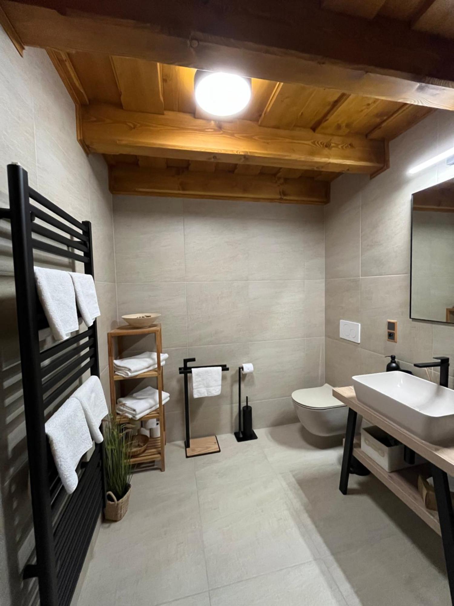 Apartmany La Siska Vsetín エクステリア 写真