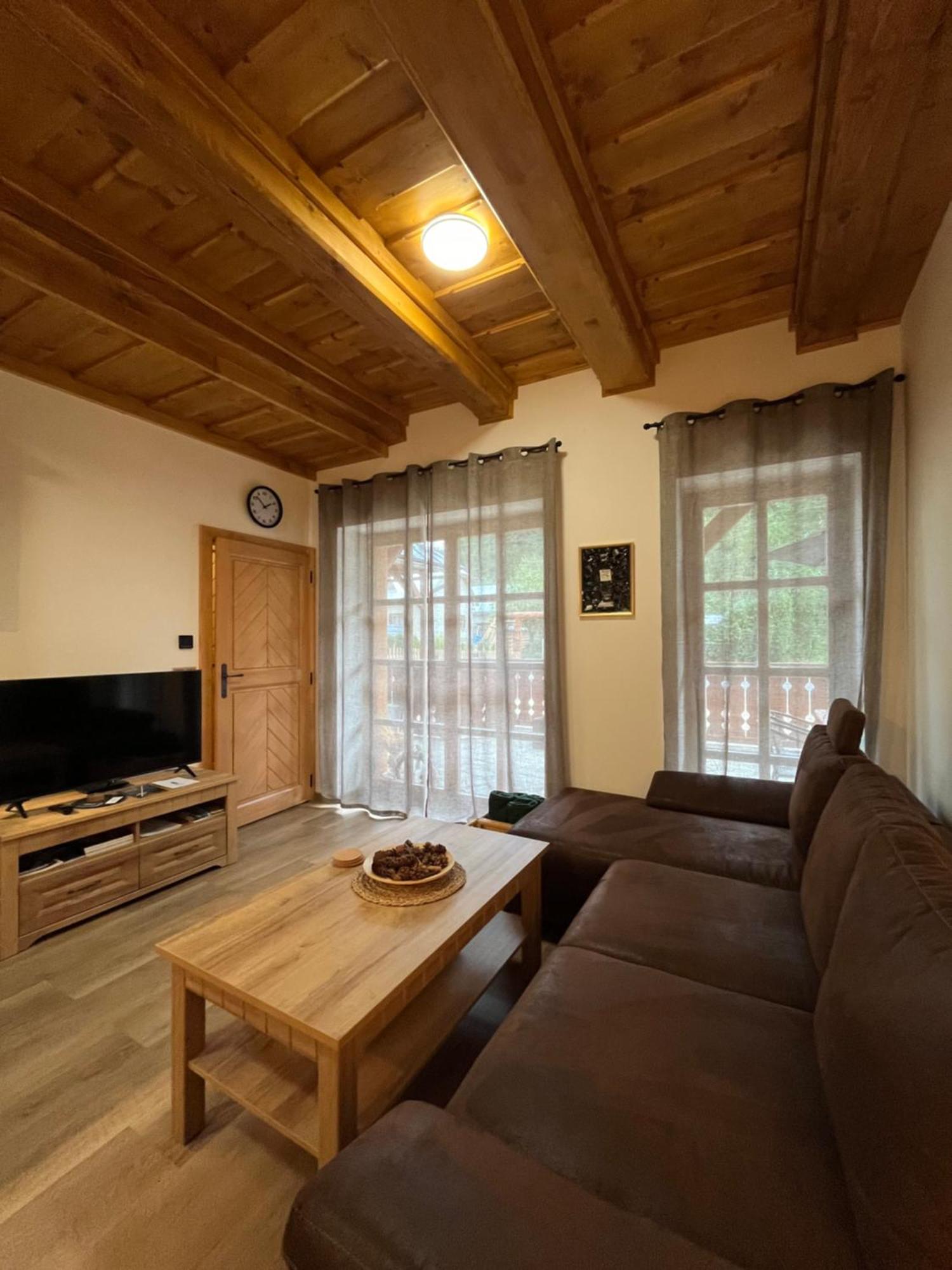 Apartmany La Siska Vsetín エクステリア 写真