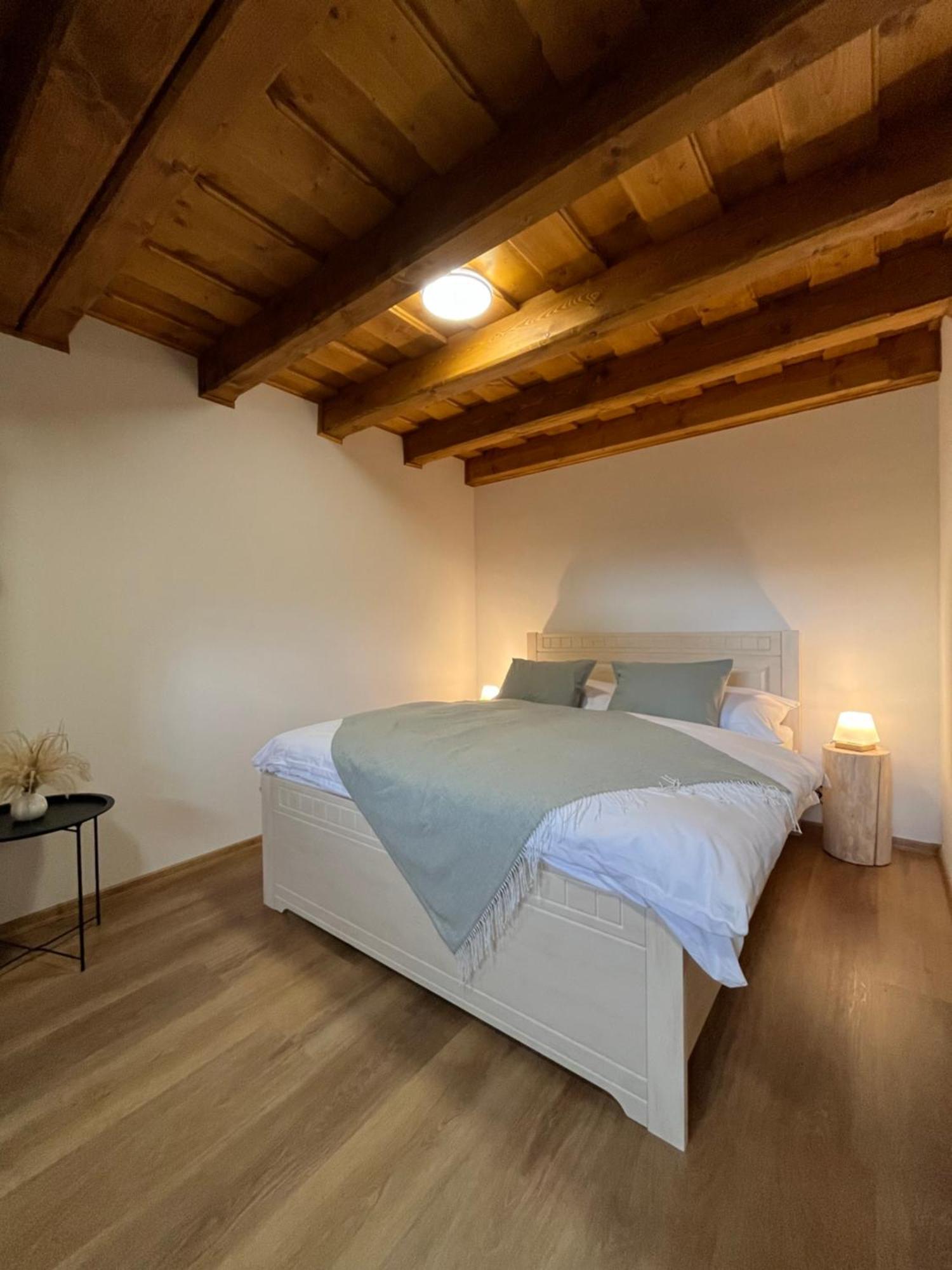 Apartmany La Siska Vsetín エクステリア 写真