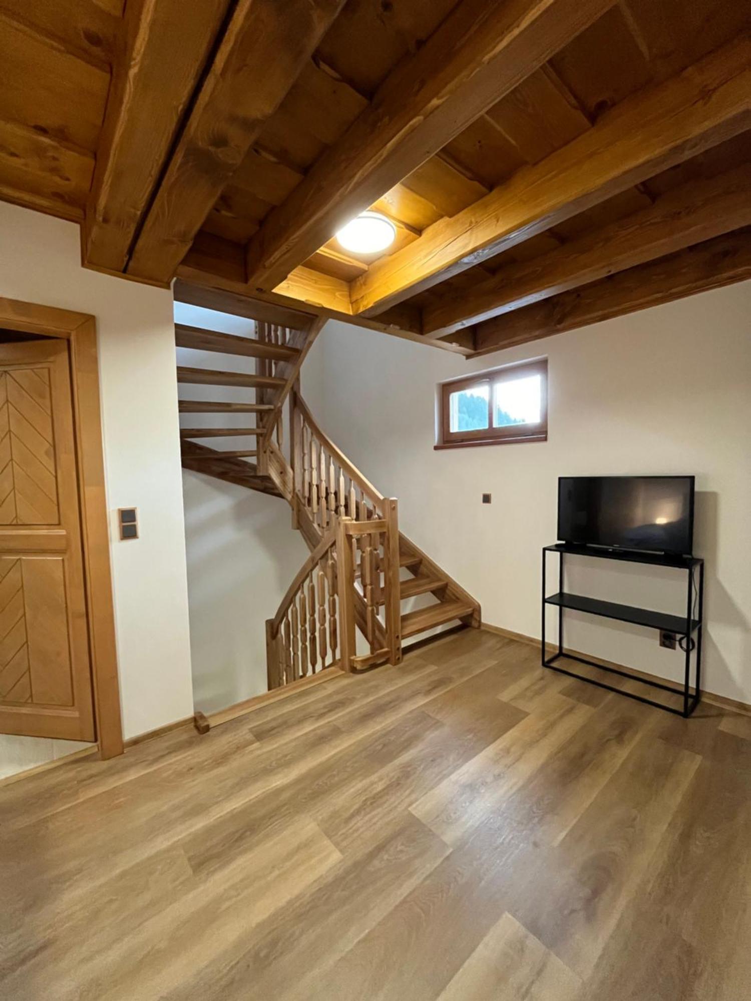 Apartmany La Siska Vsetín エクステリア 写真