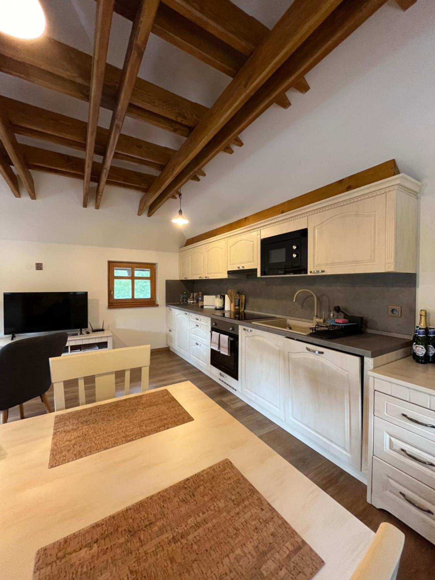 Apartmany La Siska Vsetín エクステリア 写真